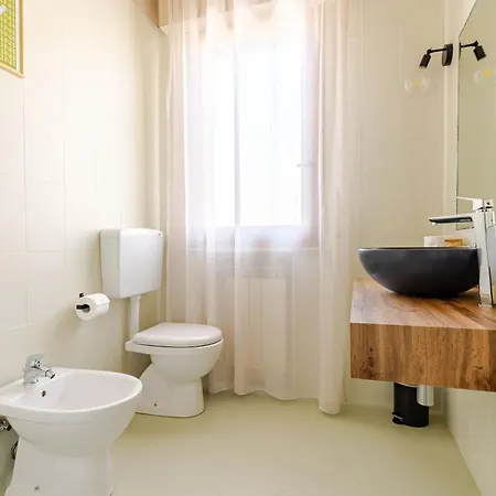 Apartment Harmony Retreat - With Terrace And Wi-fi