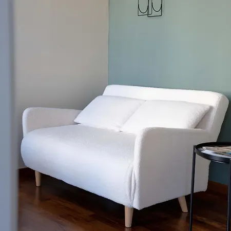 Apartment Harmony Retreat - With Terrace And Wi-fi *